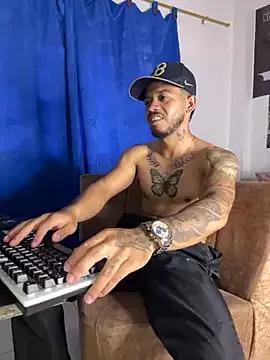 Photos of Kenny_zero from StripChat is Freechat
