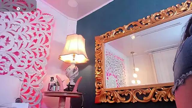 Keyla_ruiz_ from StripChat is Freechat