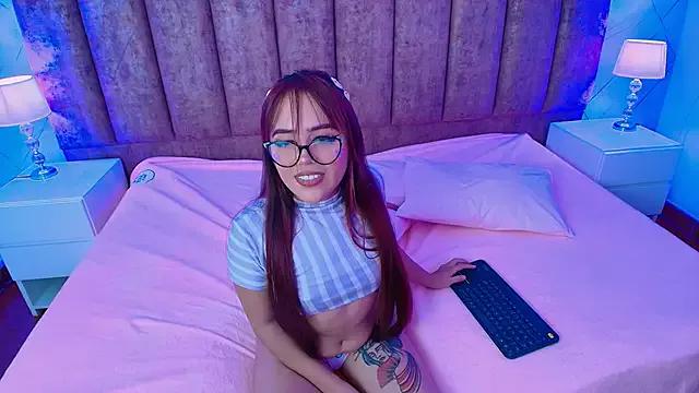 Entertain your itch for girls livestreamers with our collection of stunning models, skilled in the art of temptation and delight.