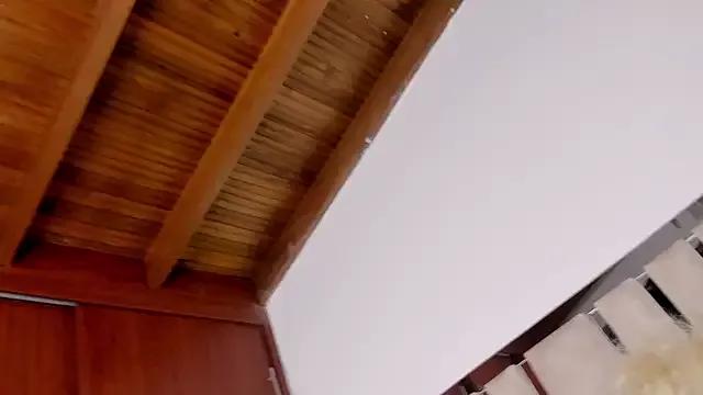 KiaraMoons from StripChat is Freechat