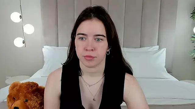 KimberlyBond from StripChat is Freechat