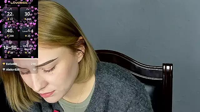 Entertain your itch for girls livestreamers with our collection of stunning models, skilled in the art of temptation and delight.