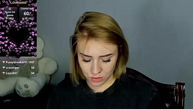 Entertain your itch for girls livestreamers with our collection of stunning models, skilled in the art of temptation and delight.