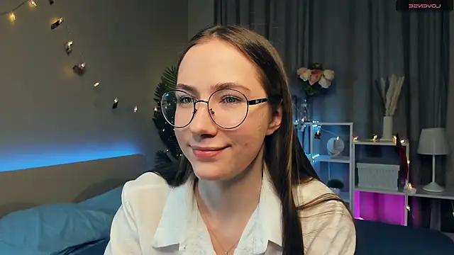 Entertain your itch for girls livestreamers with our collection of stunning models, skilled in the art of temptation and delight.