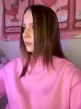 Kira_Tiff from StripChat is Freechat