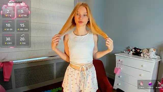 Kiracutecat from StripChat is Freechat