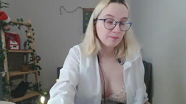 Entertain your itch for girls livestreamers with our collection of stunning models, skilled in the art of temptation and delight.