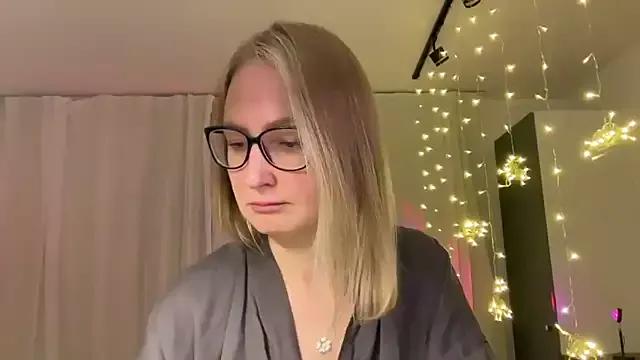 KiraxFate from StripChat is Freechat