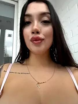 Entertain your itch for girls livestreamers with our collection of stunning models, skilled in the art of temptation and delight.
