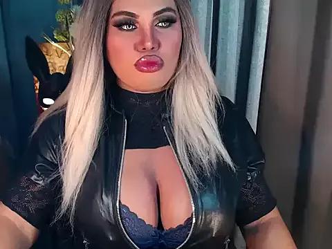 KitSmithCumerr from StripChat is Freechat