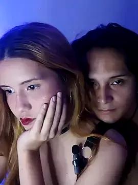 Kitty-midninght from StripChat is Freechat