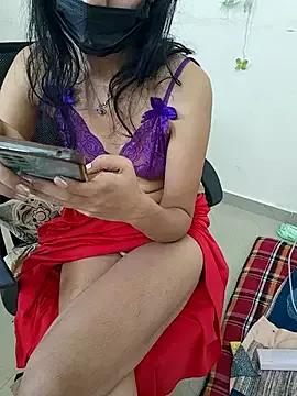 Koziekylie from StripChat is Freechat