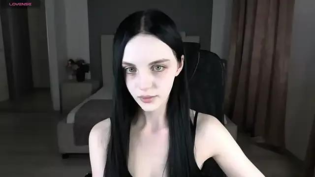 KRIS_OVA from StripChat is Freechat