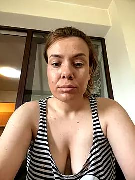 KrisKkiki from StripChat is Freechat