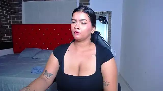 kriss_sweetboobs10 from StripChat is Freechat