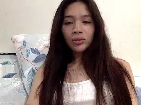 Kylie143 from StripChat is Freechat
