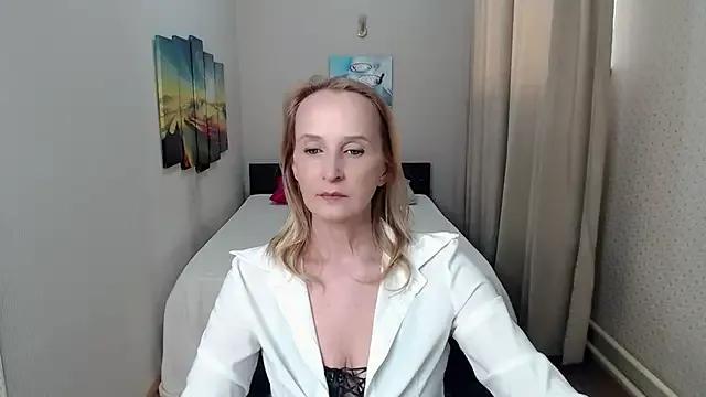 Entertain your itch for girls livestreamers with our collection of stunning models, skilled in the art of temptation and delight.