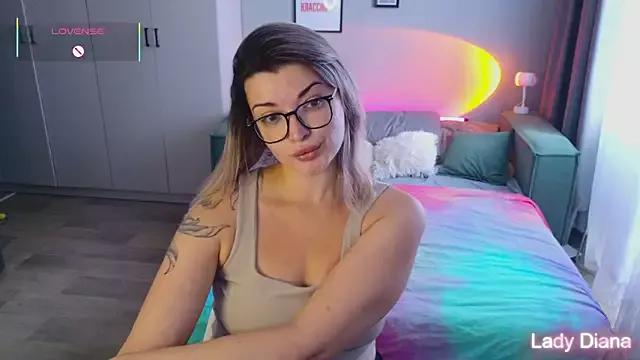 Entertain your itch for girls livestreamers with our collection of stunning models, skilled in the art of temptation and delight.