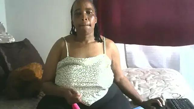 LadyLillyX from StripChat is Freechat