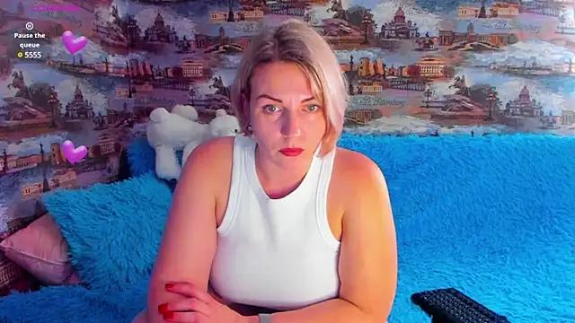 Entertain your itch for girls livestreamers with our collection of stunning models, skilled in the art of temptation and delight.