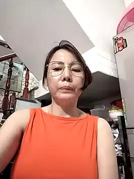 Ladyshowlive from StripChat is Freechat