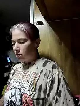 Ladywolf87 from StripChat is Freechat