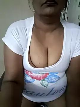 Lalli-Sexy from StripChat is Freechat
