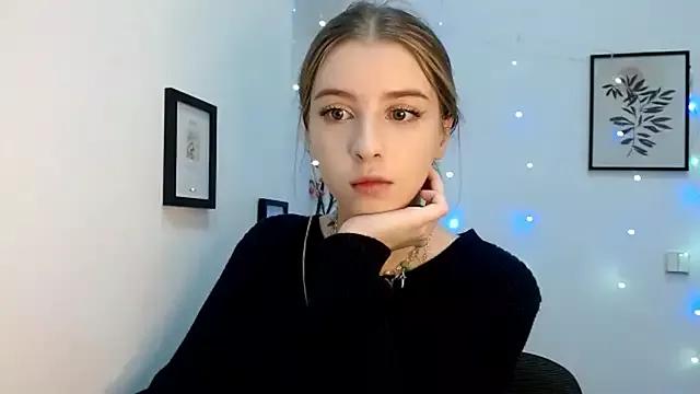 lamooni from StripChat is Freechat