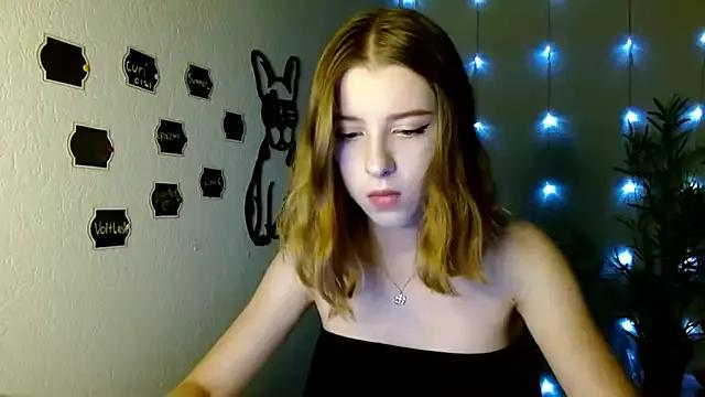 lamooni from StripChat is Freechat