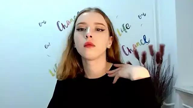 lamooni from StripChat is Freechat