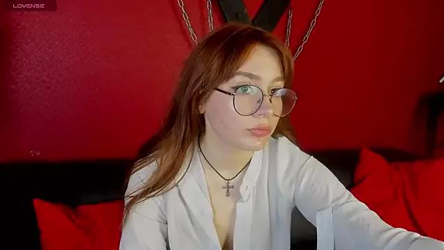 LanaAirlie from StripChat is Freechat