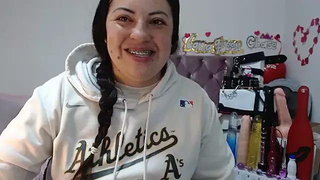 lanaqueen699 from StripChat is Freechat
