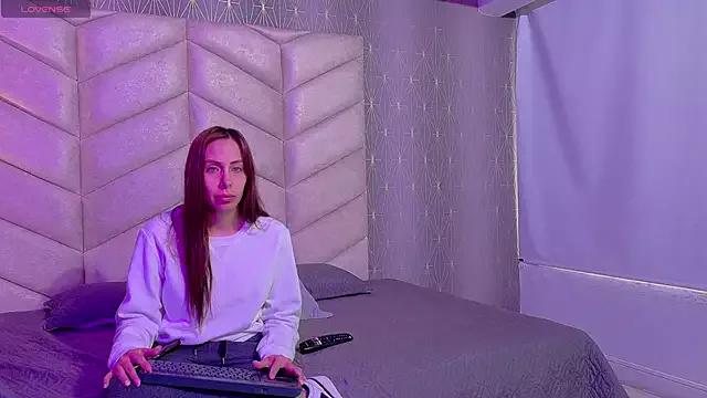 LannaRossi from StripChat is Freechat