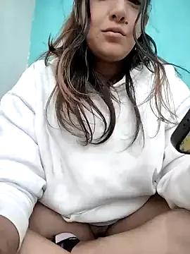 LaReinaDelPack from StripChat is Freechat