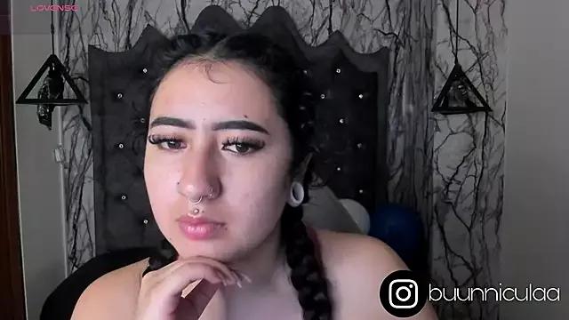 larissa01_ from StripChat is Freechat