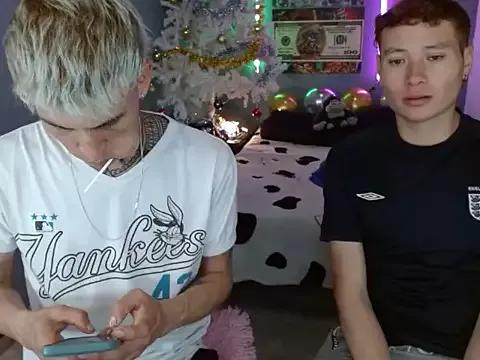 Latin_boysxxxx from StripChat is Freechat