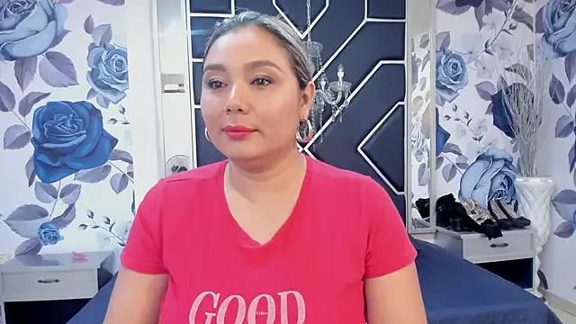 LatinaHoleQueen from StripChat is Freechat
