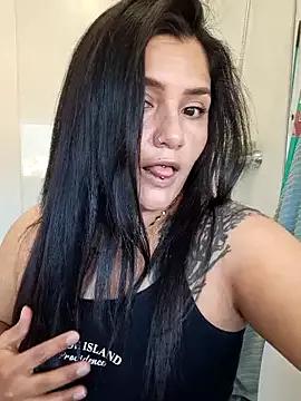 laura_dirtyhot from StripChat is Freechat