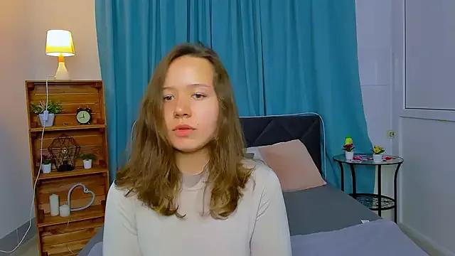 Laura_Ellinss from StripChat is Freechat