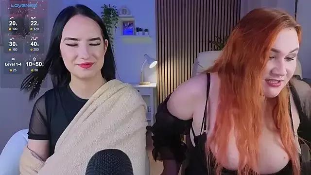 laura_palmerr from StripChat is Freechat