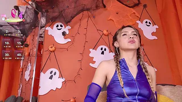 Layla_17 from StripChat is Freechat