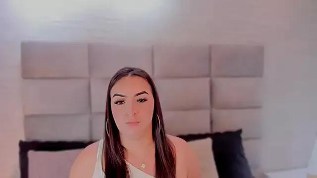 Entertain your itch for girls livestreamers with our collection of stunning models, skilled in the art of temptation and delight.