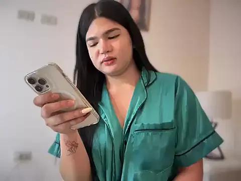 LeanneBettina from StripChat is Freechat