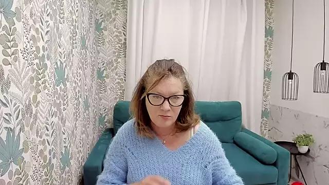 LeaPure from StripChat is Freechat
