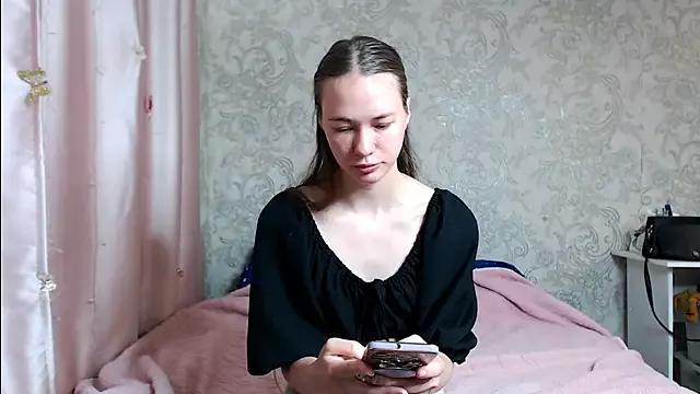 leila_bambi_ from StripChat is Freechat