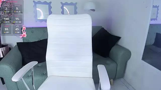 leila_whisper from StripChat is Freechat