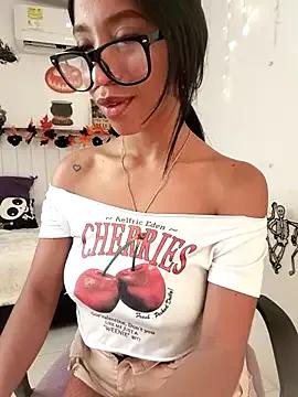 Entertain your itch for girls livestreamers with our collection of stunning models, skilled in the art of temptation and delight.