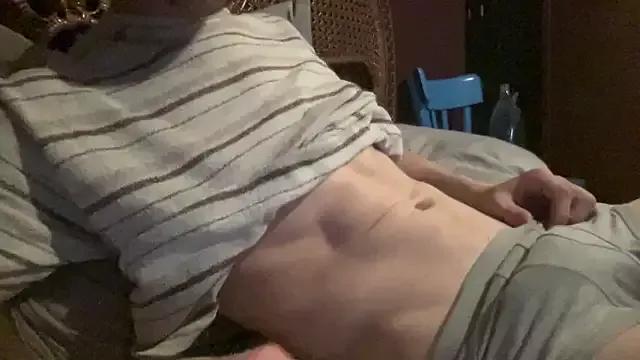 LeoLovelyDick from StripChat is Freechat