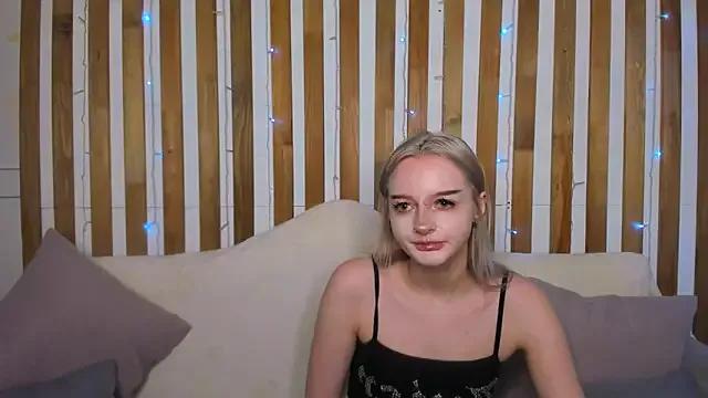 Entertain your itch for girls livestreamers with our collection of stunning models, skilled in the art of temptation and delight.