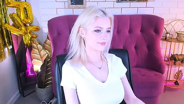 Entertain your itch for girls livestreamers with our collection of stunning models, skilled in the art of temptation and delight.
